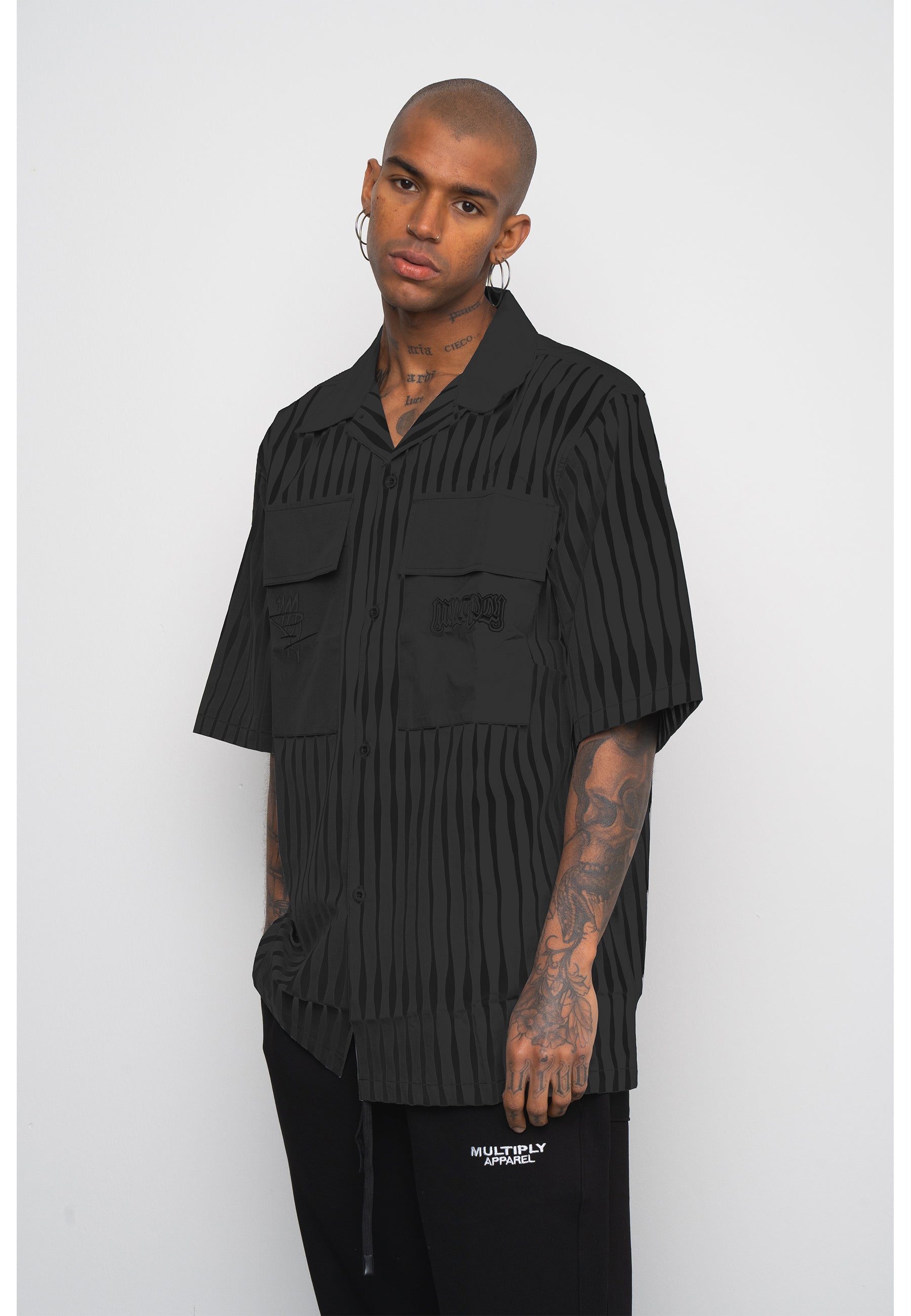 Multiply Spparel Oversize Shirt BARS Black Soda